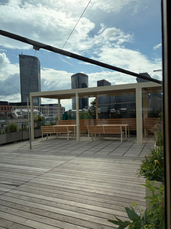 VONDA Sitzgruppen auf der Dachterrasse der ARWAG Holding in Wien